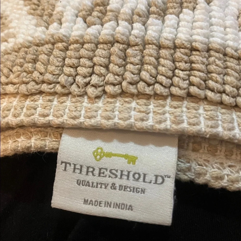 ⚠️ 5/25$ Threshold textured floor rug/bath mat